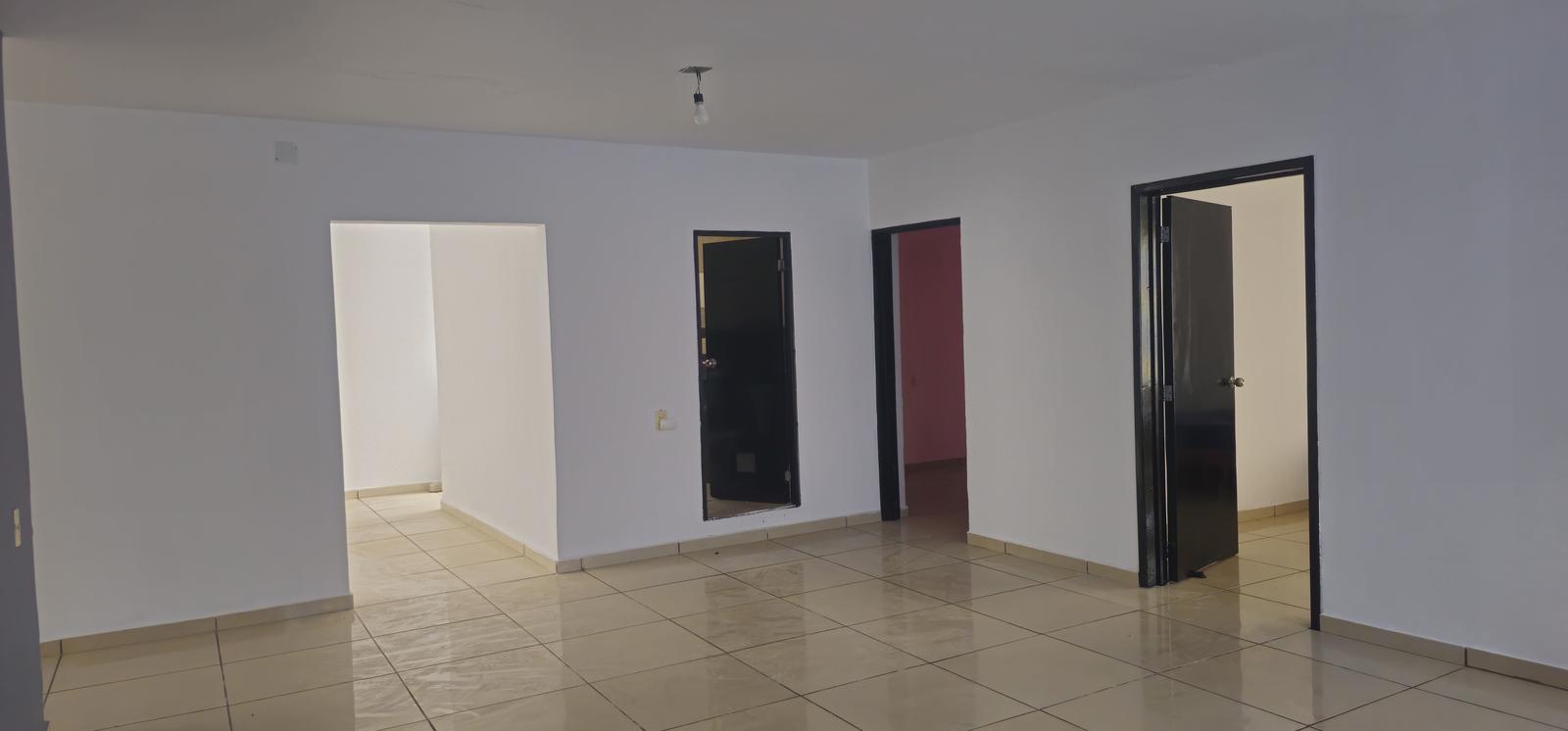 Amplia casa en renta en Col. El Mirador, Guadalajara - foto 10