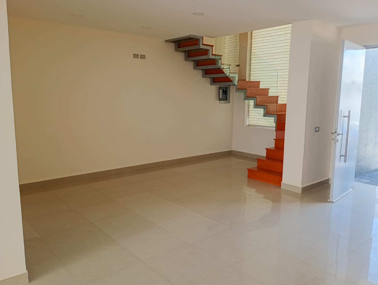 Espectacular casa en renta en Valle Imperial, Coto Álamo - foto 7