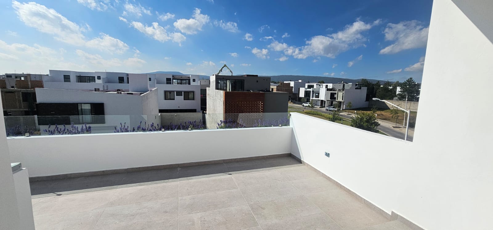 Vive el confort y la seguridad que mereces en Solares Coto Altanaza - foto 16