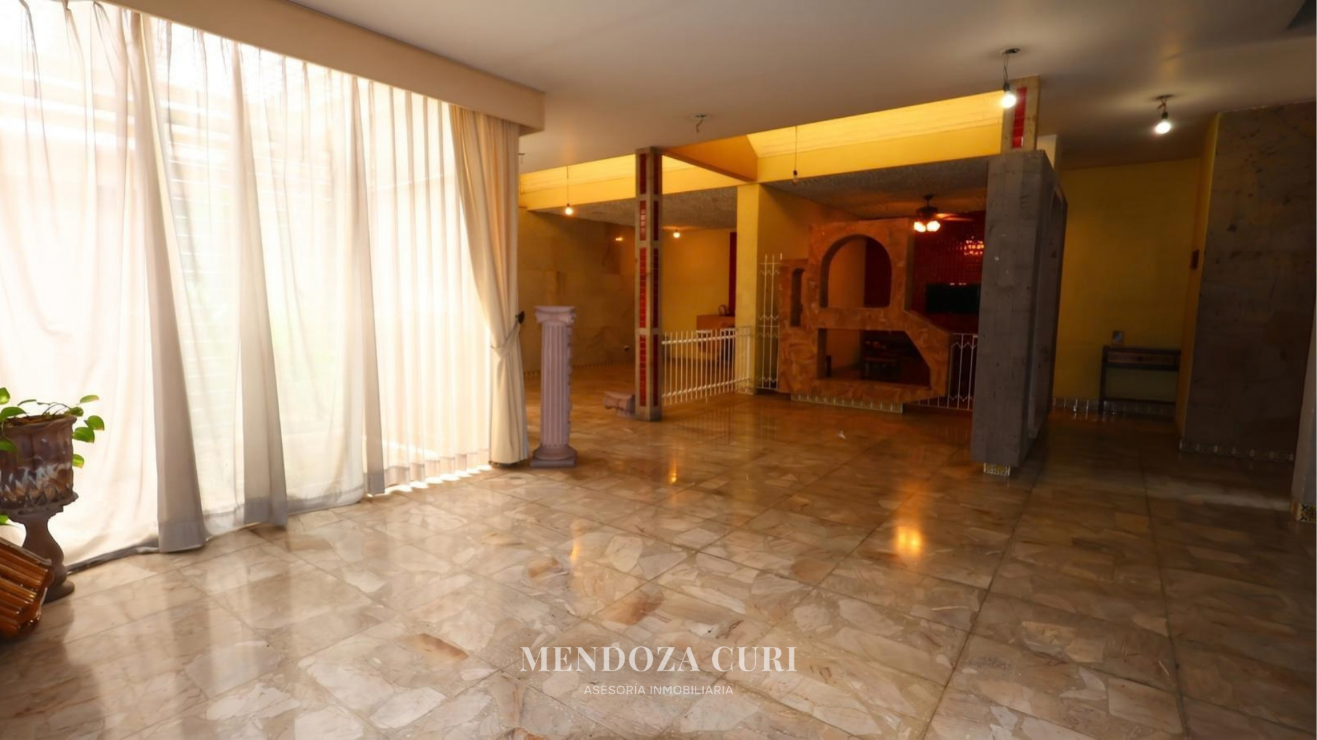 Gran casa en Venta en Jardines del Bosque - foto 6