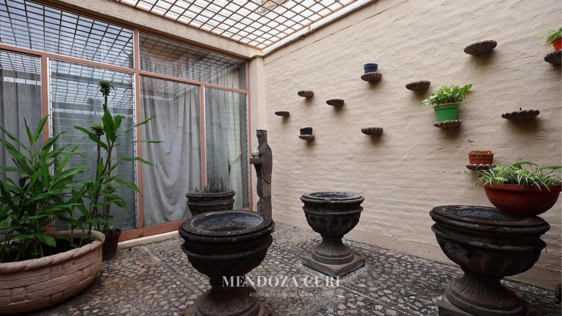 Gran casa en Venta en Jardines del Bosque - foto 10