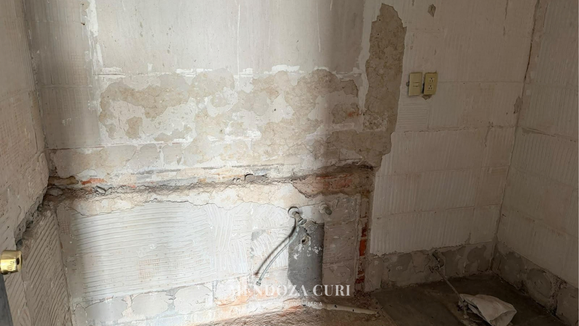 Propiedad para remodelar en Jardines del Country - foto 5