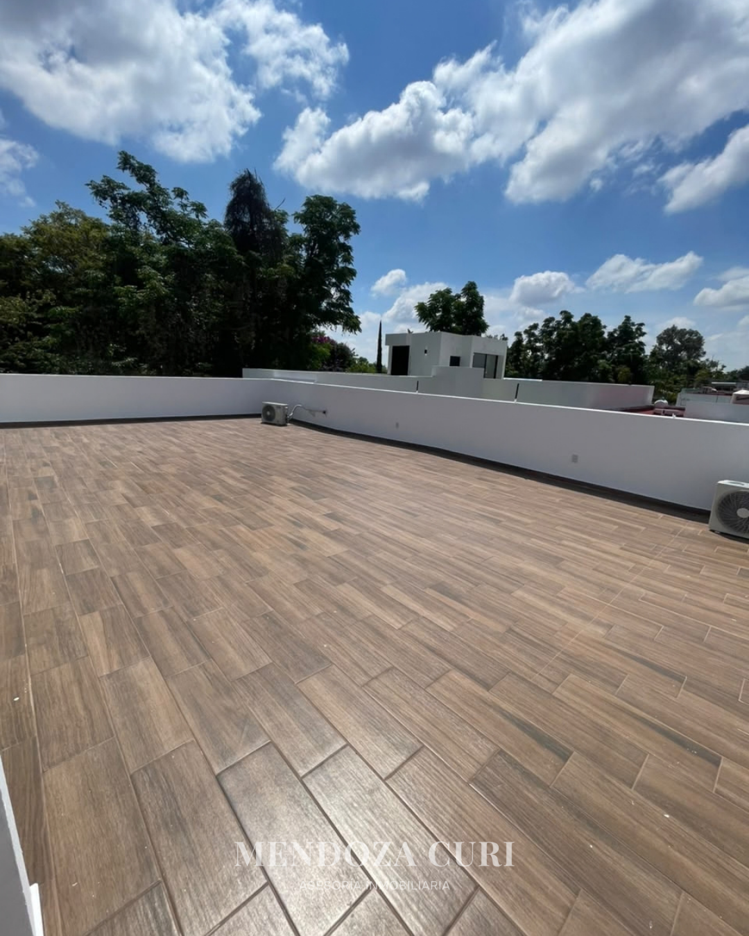 Moderna y hermosa casa en venta en Los Almendros Residencial - foto 4