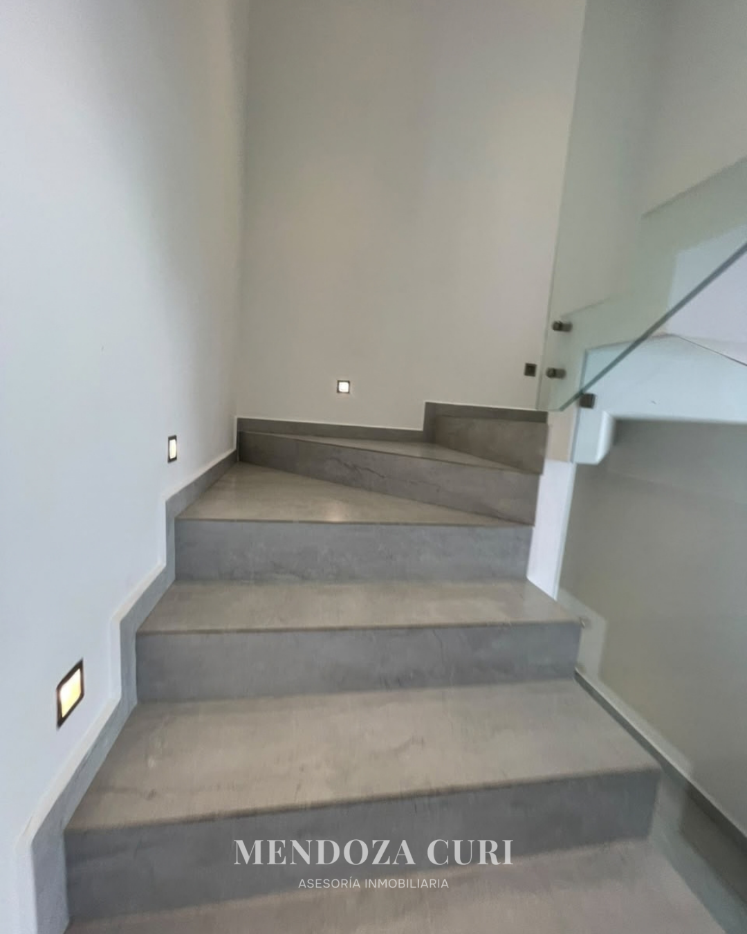 Moderna y hermosa casa en venta en Los Almendros Residencial - foto 6