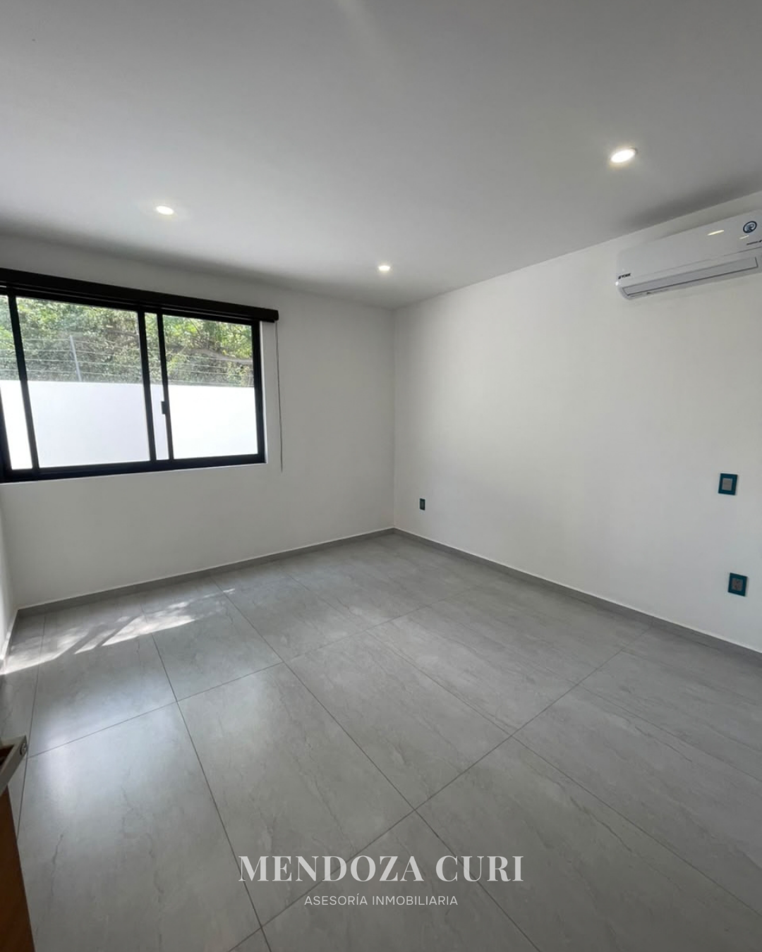 Moderna y hermosa casa en venta en Los Almendros Residencial - foto 14