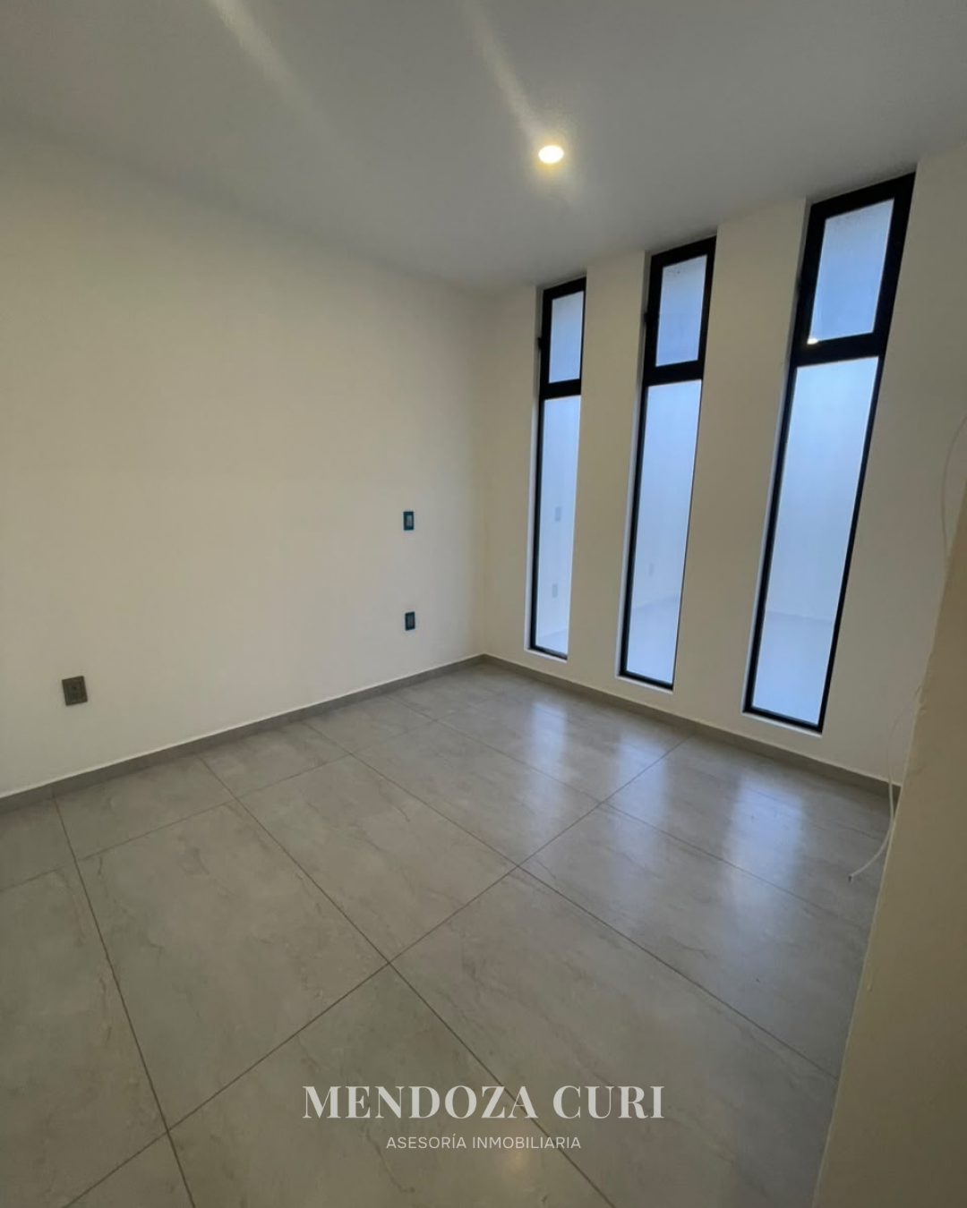 Moderna y hermosa casa en venta en Los Almendros Residencial - foto 22