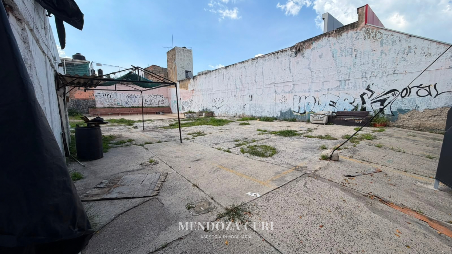 Gran terreno en Venta en Calzada Independencia Nte - foto 1