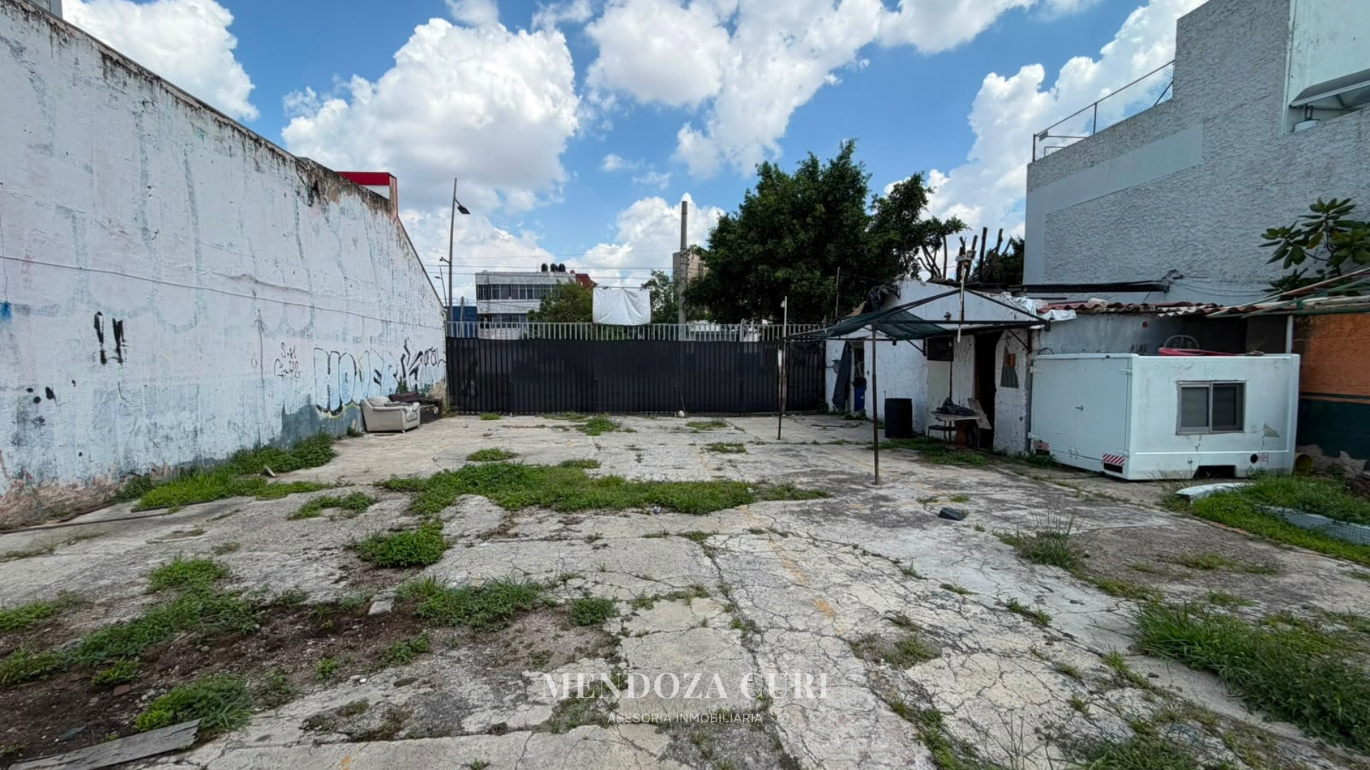 Gran terreno en Venta en Calzada Independencia Nte - foto 5