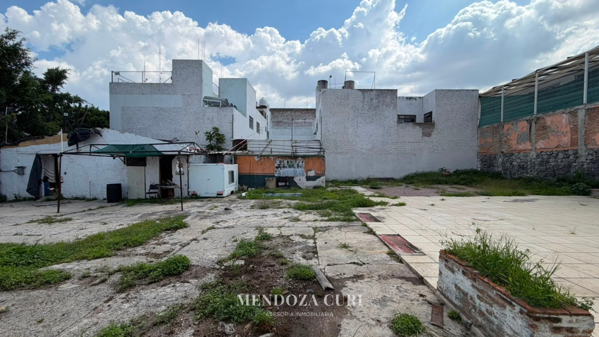 Gran terreno en Venta en Calzada Independencia Nte - foto 7