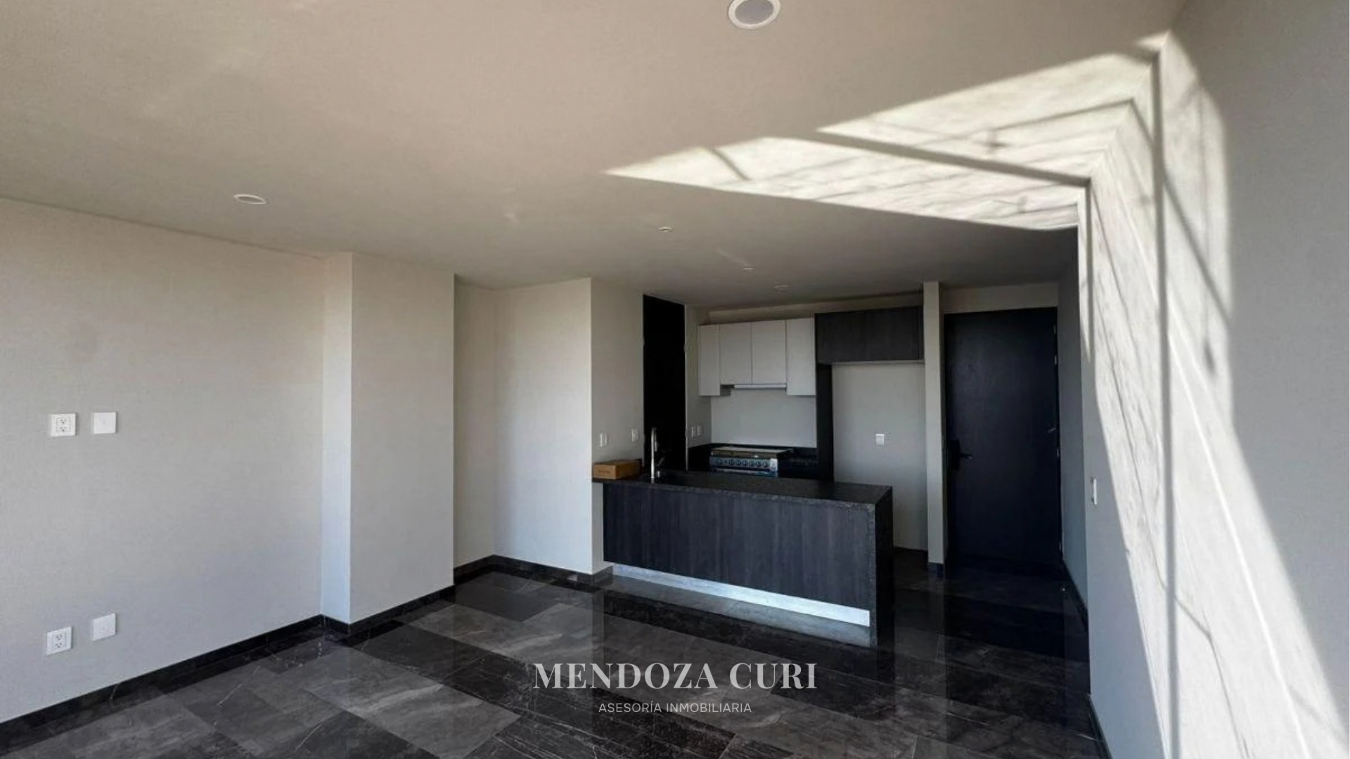 Moderno departamento en renta en Torre Luxia - foto 2