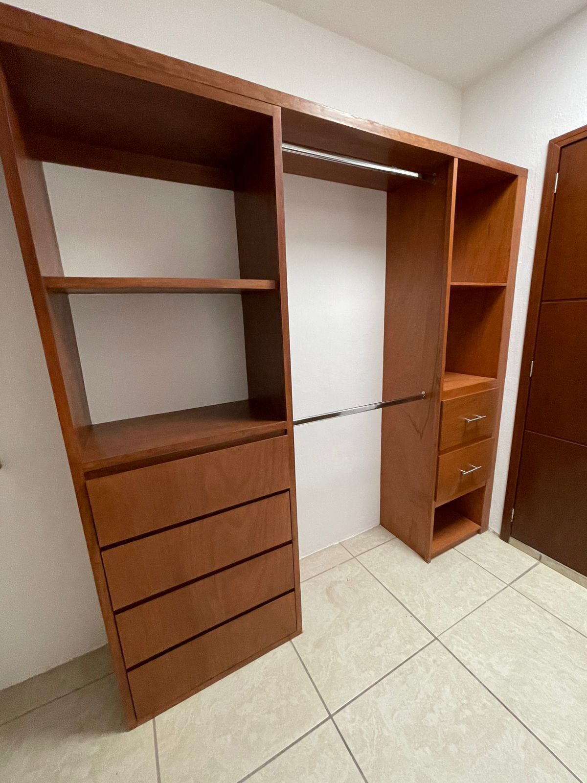 Hermosa casa en venta en Real de Valdepeñas - foto 11