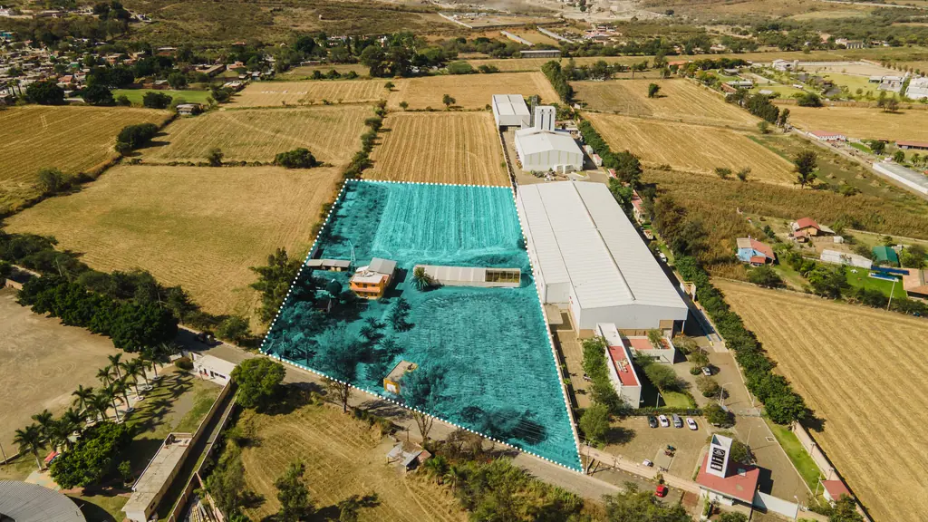 Extraordinario terreno cerca del aeropuerto - foto 5