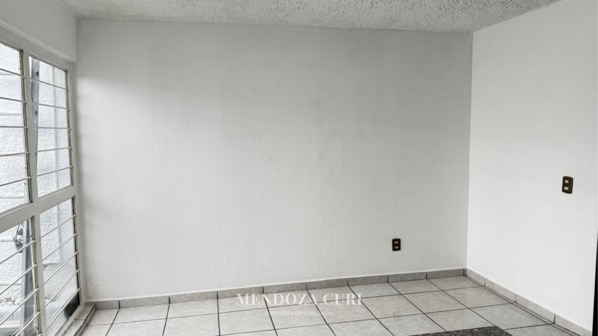 Casa en renta en Colinas del Rey, Zapopan - foto 3