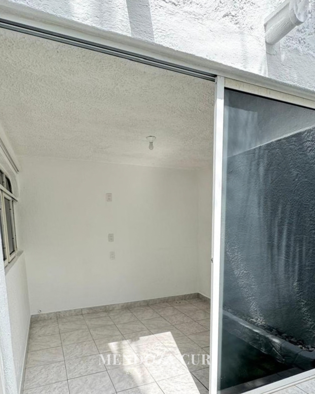 Casa en renta en Colinas del Rey, Zapopan - foto 8