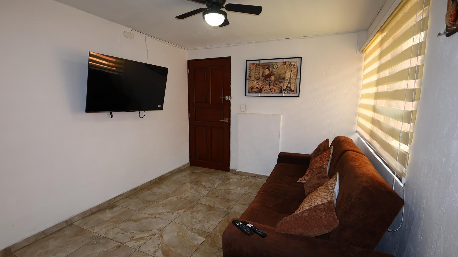 Departamento amueblado en renta, en Col. Lagos del Country - foto 6