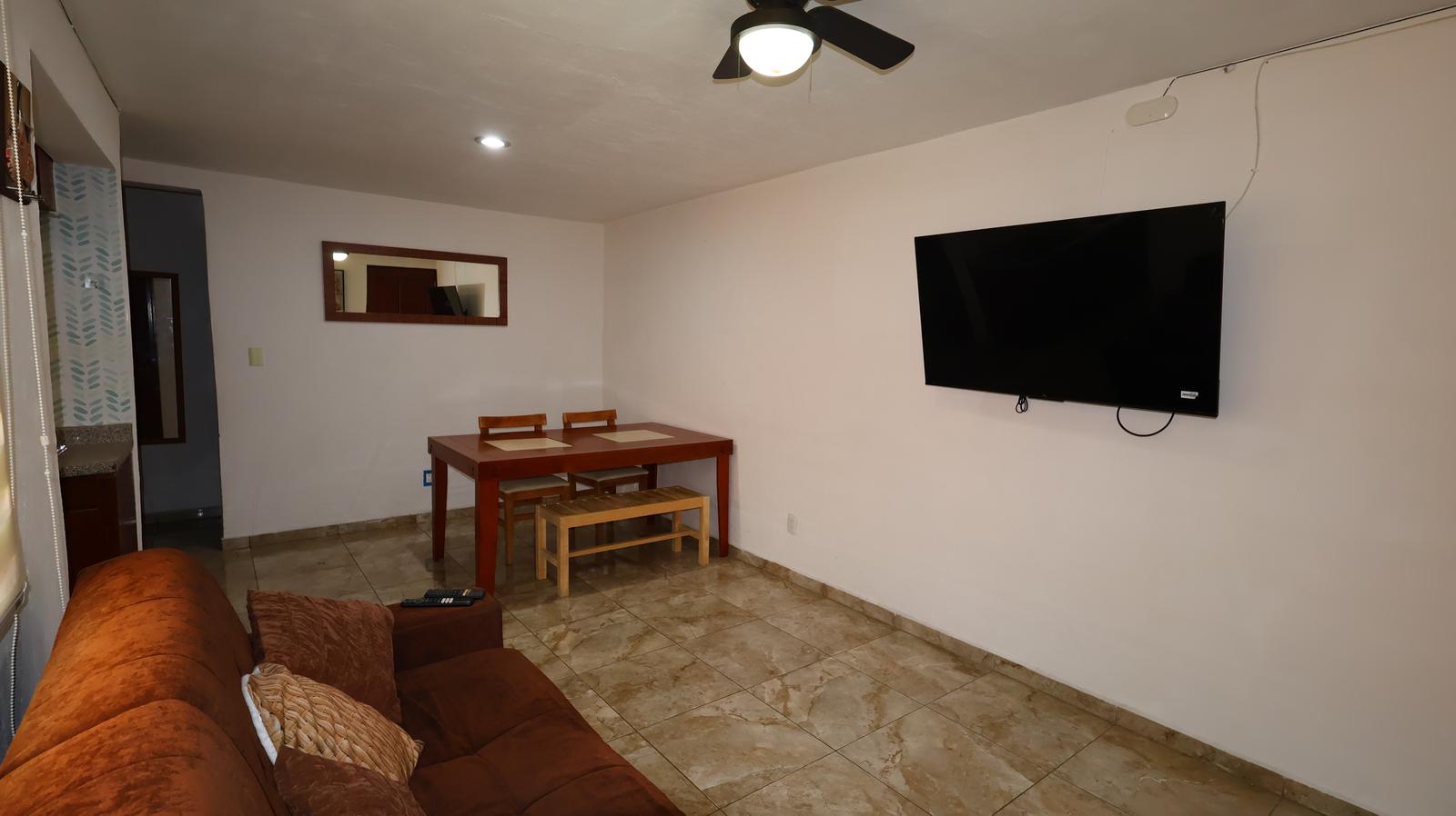 Departamento amueblado en renta, en Col. Lagos del Country - foto 10