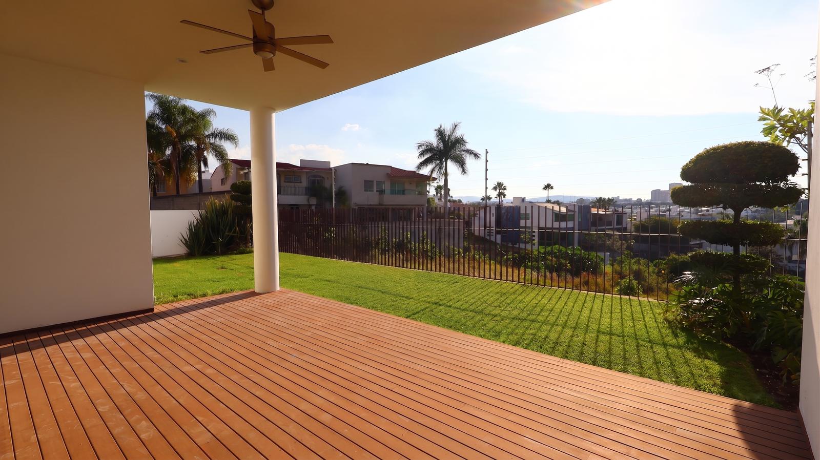 Lujosa casa en renta en Residencial Las Cumbres - foto 1