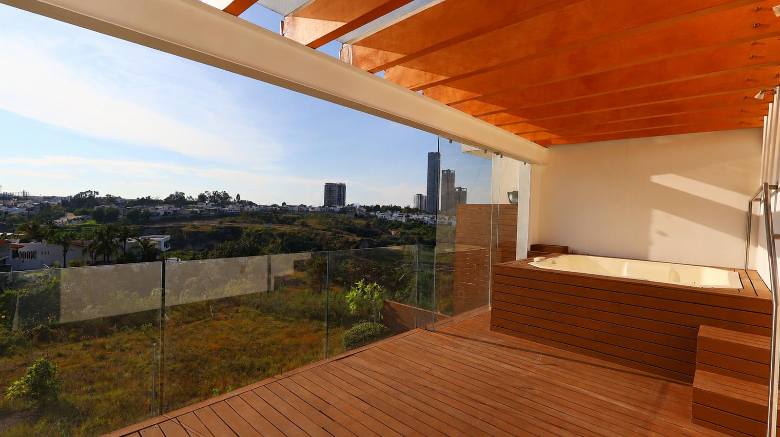 Lujosa casa en renta en Residencial Las Cumbres - foto 5
