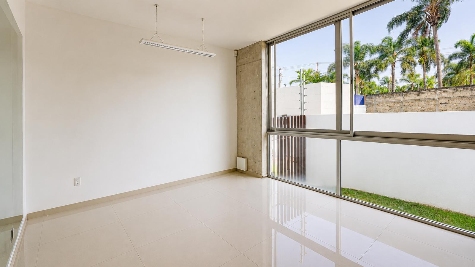 Lujosa casa en renta en Residencial Las Cumbres - foto 9
