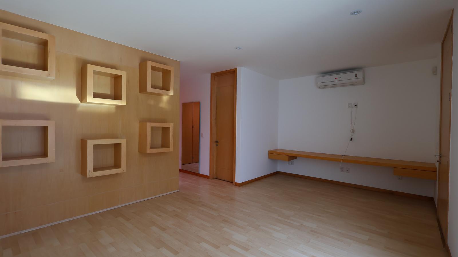 Lujosa casa en renta en Residencial Las Cumbres - foto 34