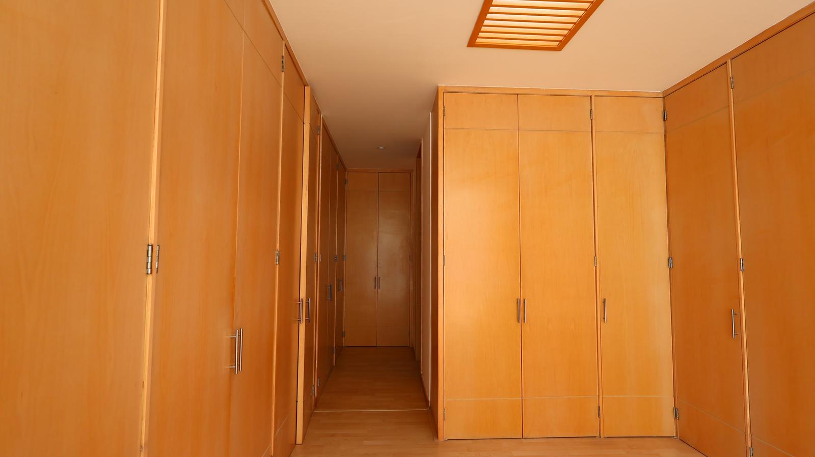 Lujosa casa en renta en Residencial Las Cumbres - foto 37