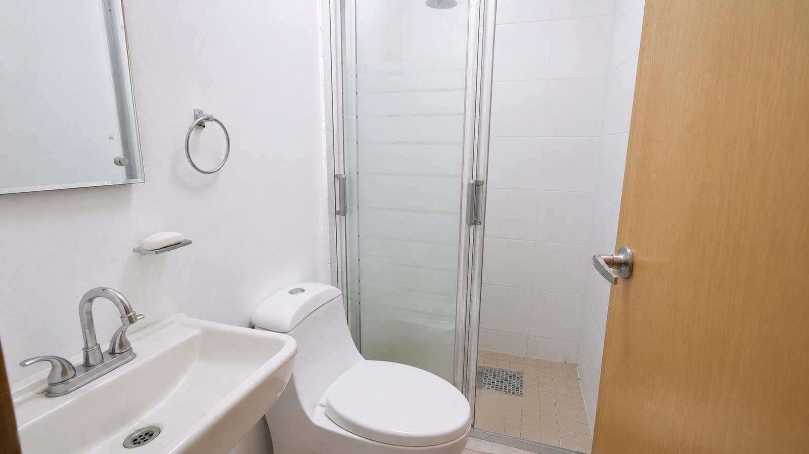 Lujosa casa en renta en Residencial Las Cumbres - foto 30