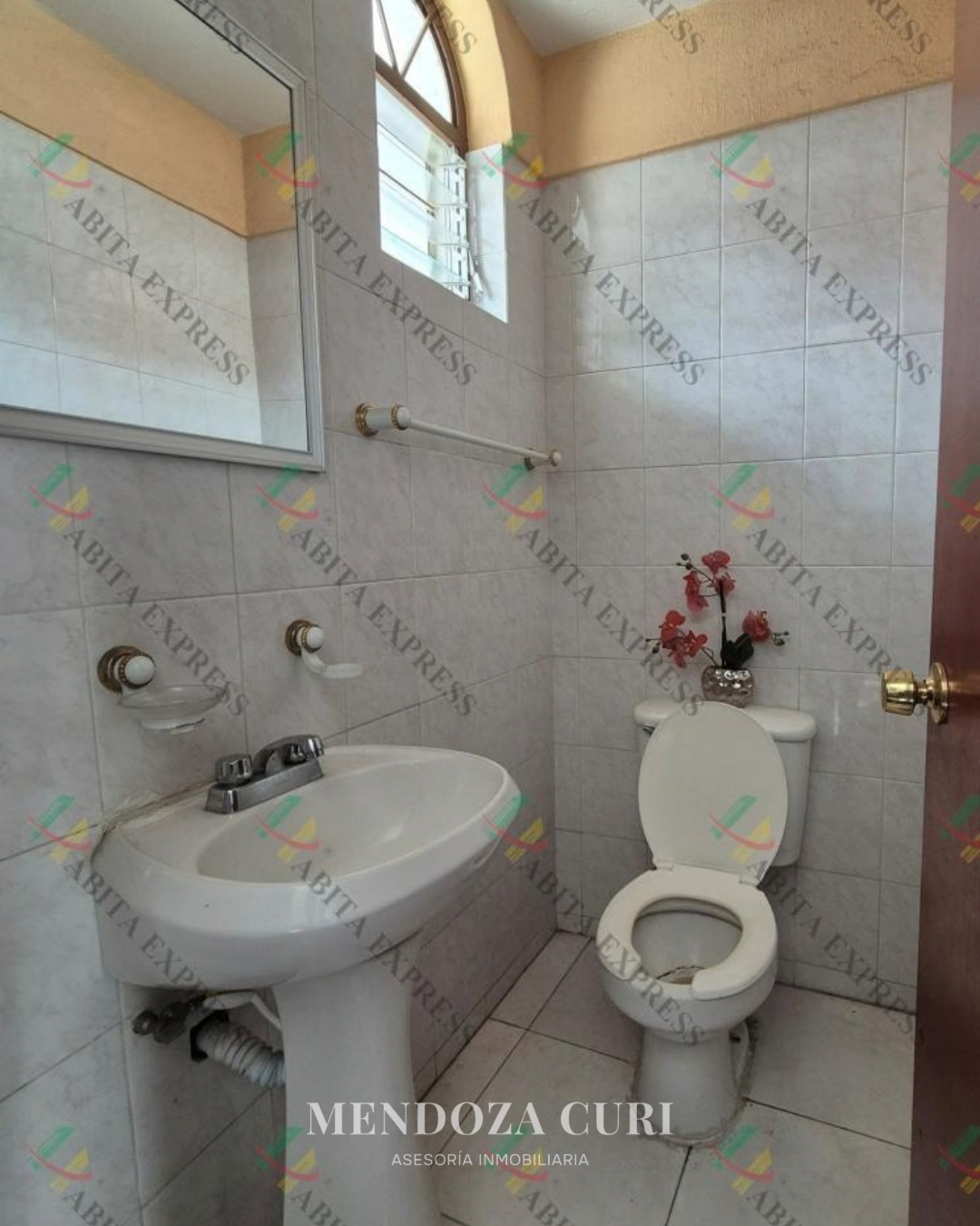 Espaciosa casa en renta en Lomas de Zapopan - foto 15