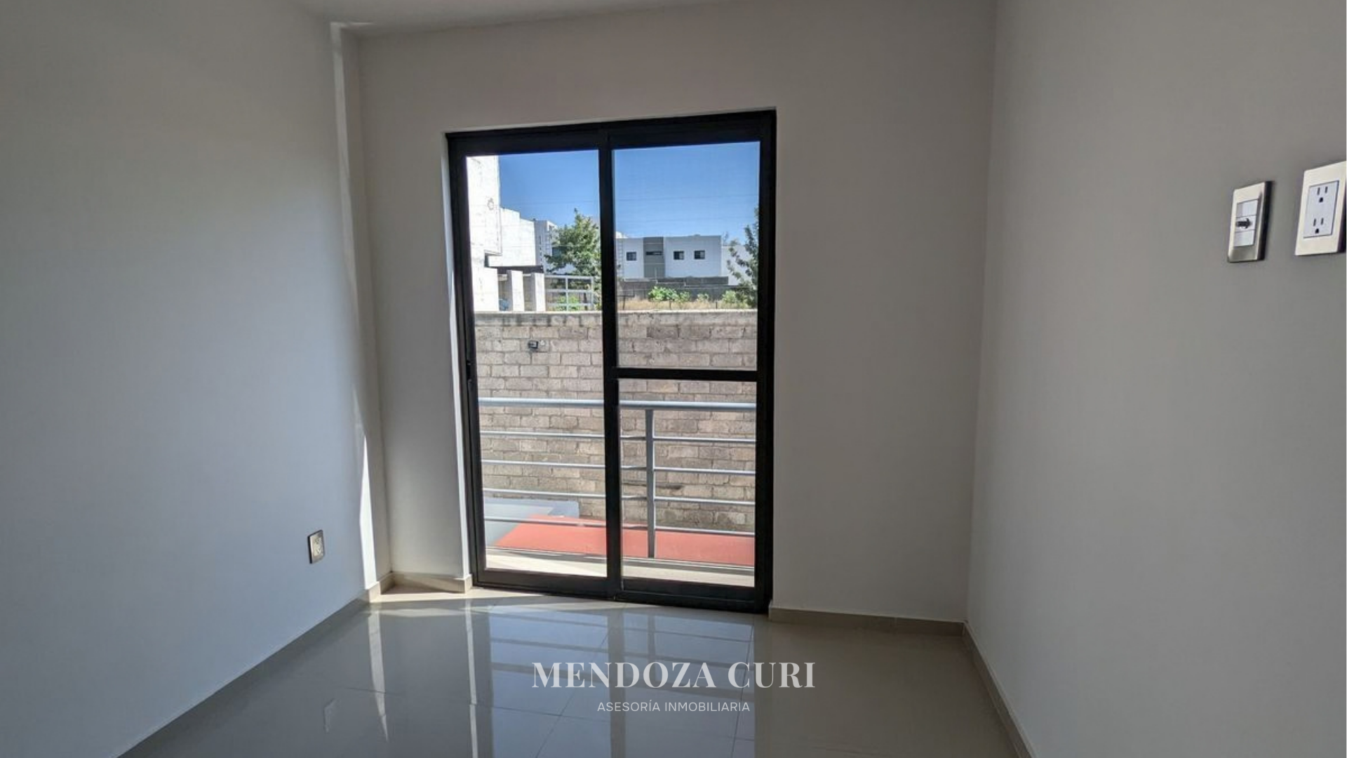 Moderna casa en renta en condominio ubicado en Valle Imperial, Zapopan - foto 2