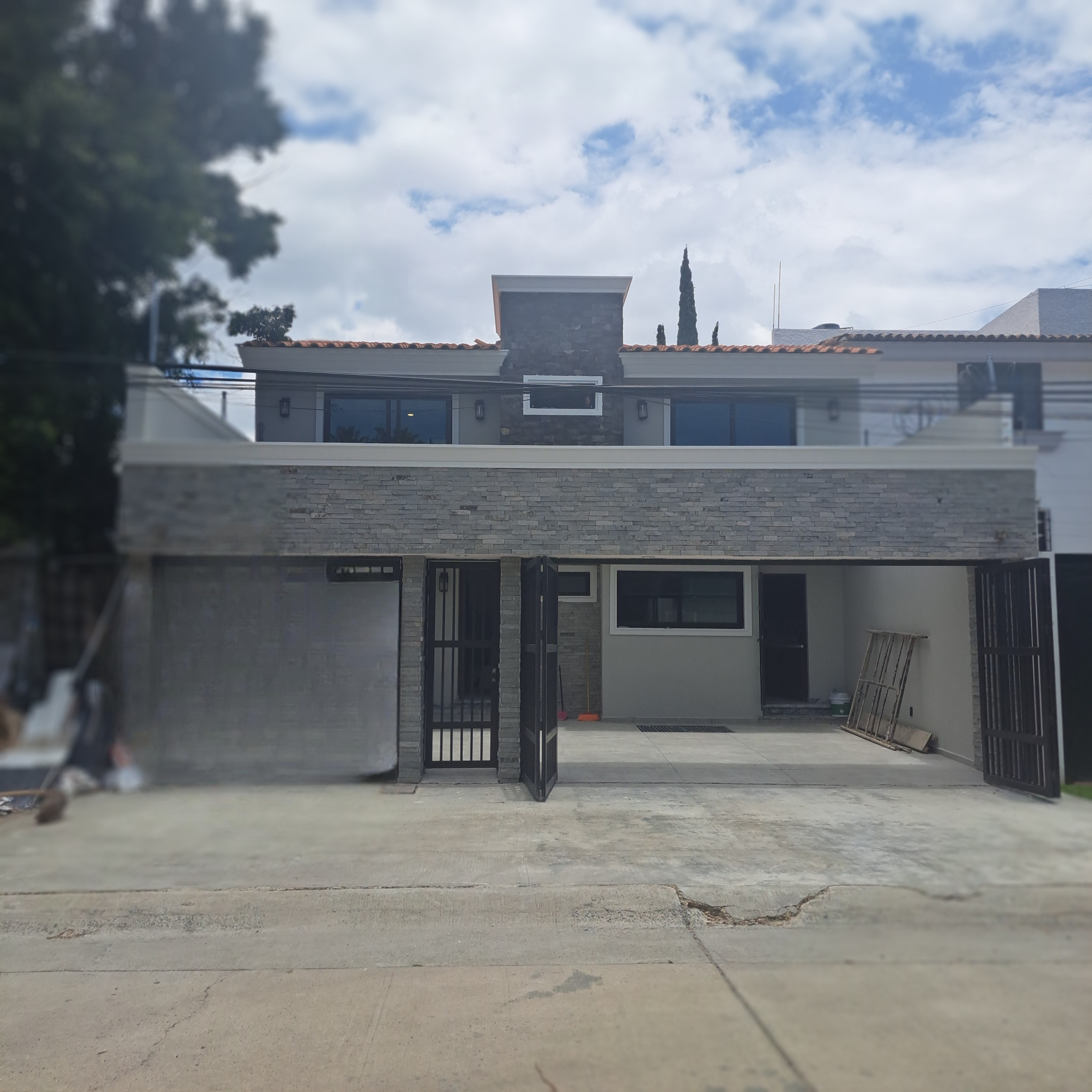 Espectacular Residencia en una de las zonas de mayor plusvalia de Zapopan, La Estancia