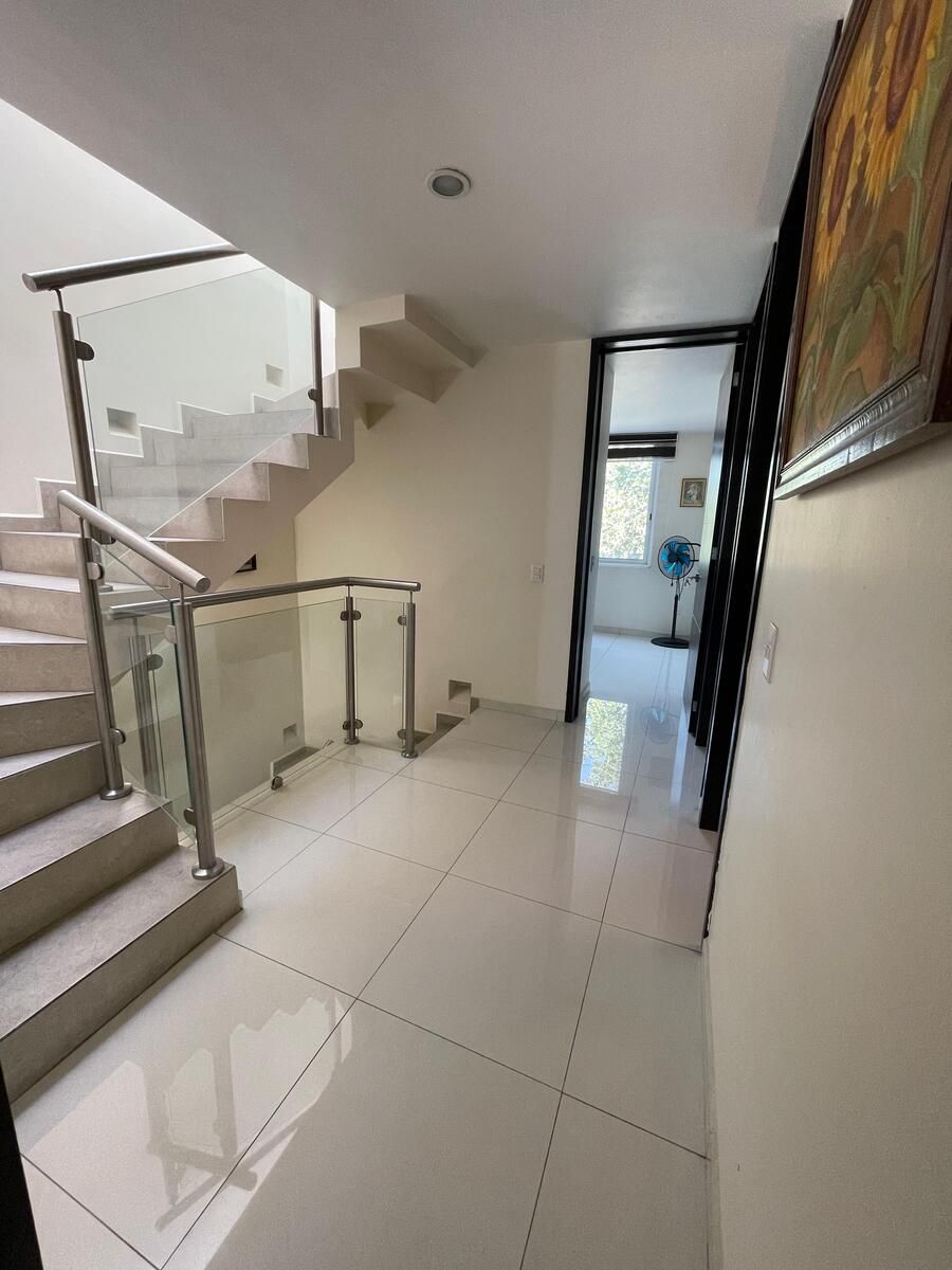 Casa moderna en venta en El Campestre - foto 3