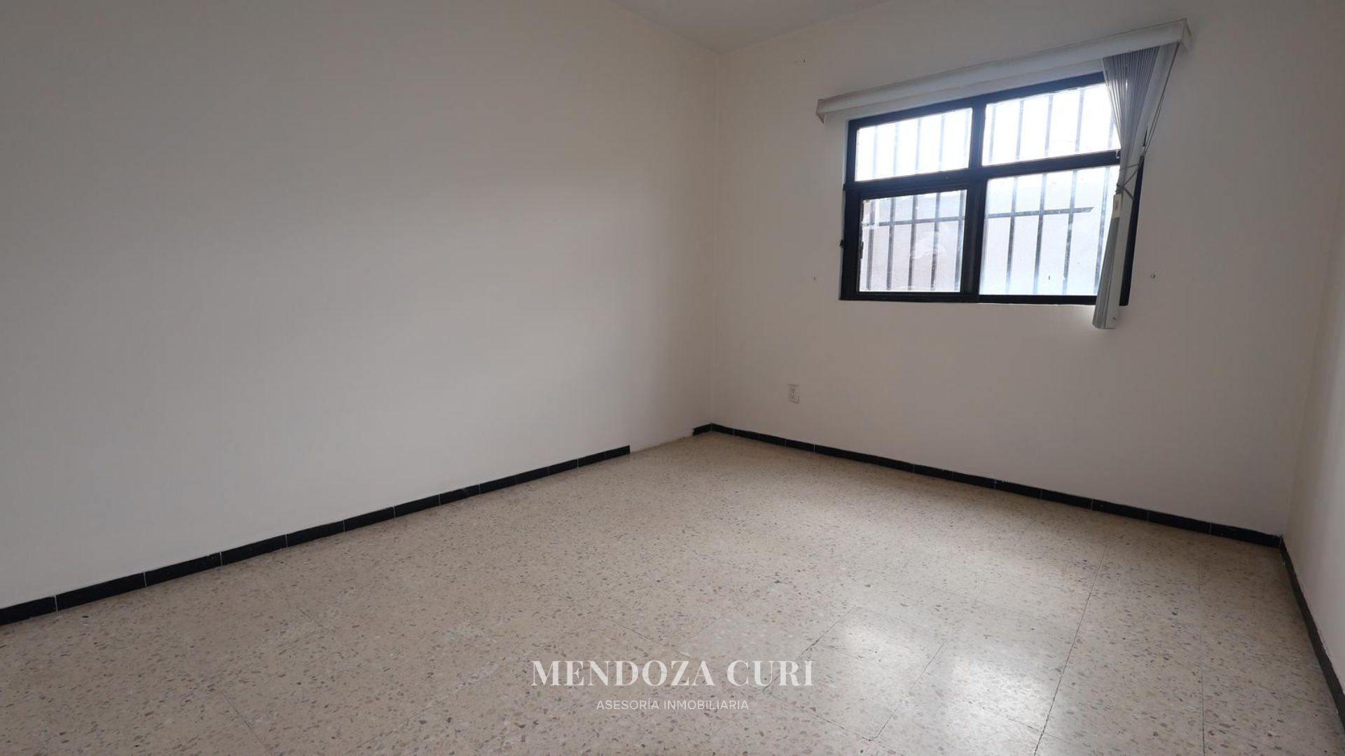 Amplia casa en venta en Lomas del Country - foto 14