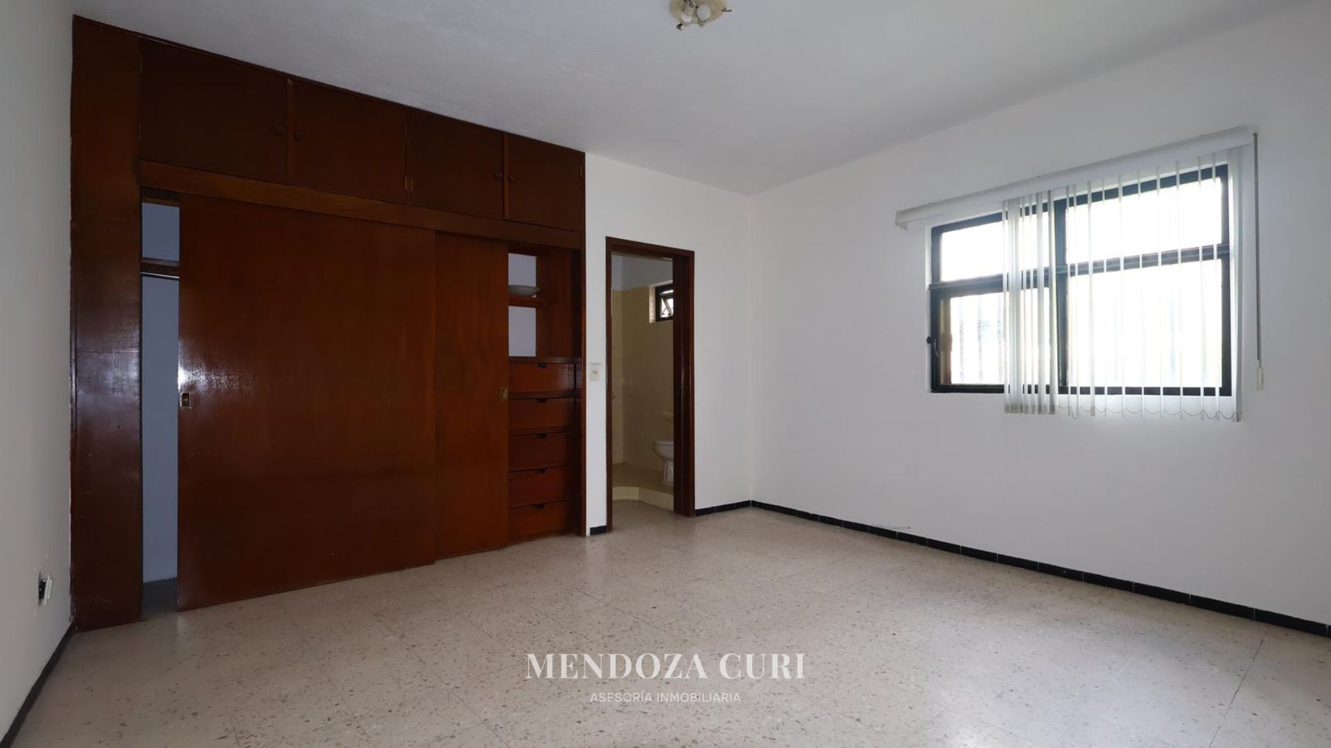 Amplia casa en venta en Lomas del Country - foto 19