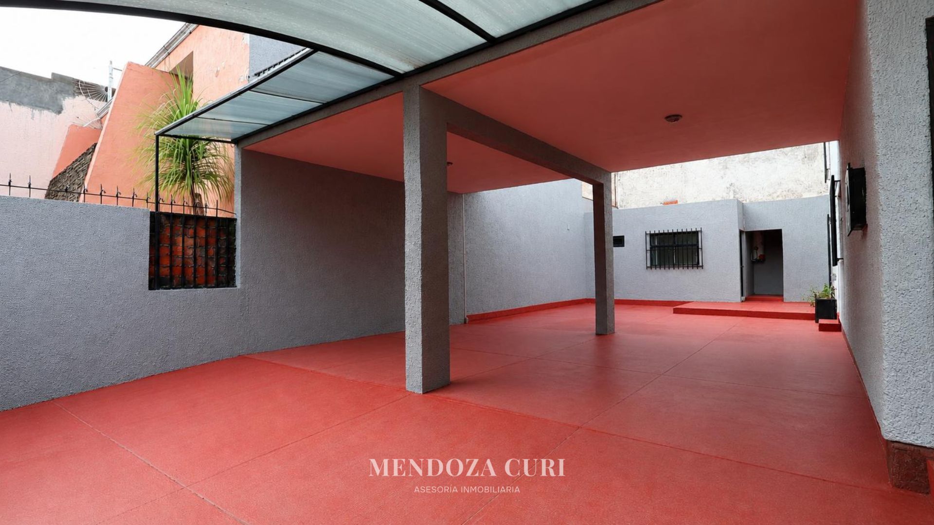 Amplia casa en venta en Lomas del Country - foto 9