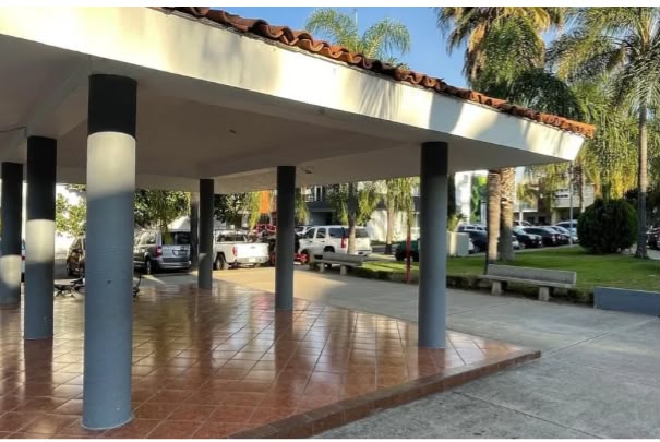 ¡Vive en un coto privado con seguridad, amplias calles y frente al parque! Una excelente opción para quienes buscan comodidad, tranquilidad y una ubicación con todos los servicios a su alcance. - foto 16