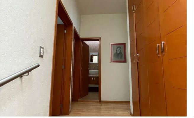 ¡Vive en un coto privado con seguridad, amplias calles y frente al parque! Una excelente opción para quienes buscan comodidad, tranquilidad y una ubicación con todos los servicios a su alcance. - foto 9